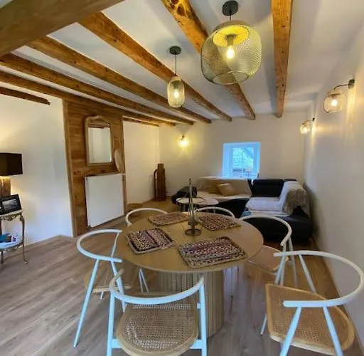 L\'Ancien Hotel Du Vieux Cedre